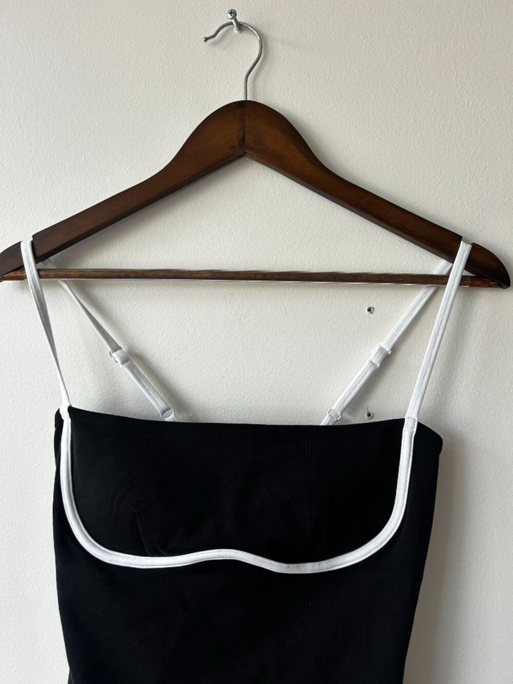 ALO Airbrush Streamlined Dress - Black & White - Size: Small - Picture 3 of 5
